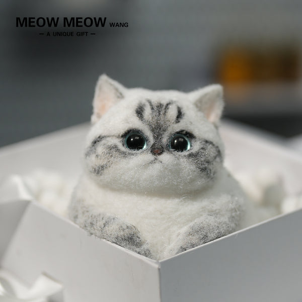 C08:White Chubby Dumpling Squishy Cat